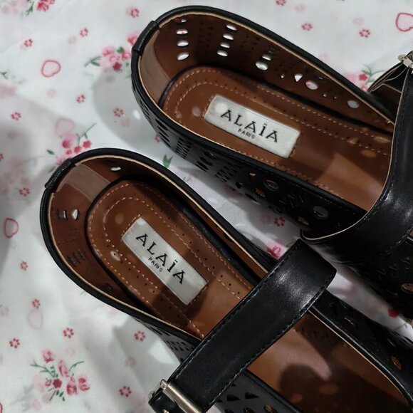 Alaia Black Ballet Flats - Picture 3 of 7